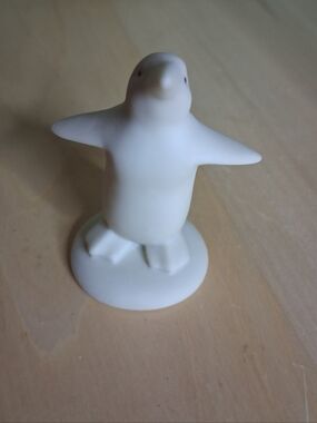 Department 56 White Ceramic Penguin Figurine Set of 6